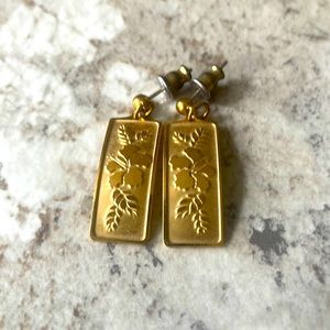 Hibiscus flower pierced earrings